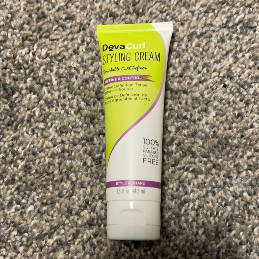 DevaCurl Styling Cream Touchable Curl Definer